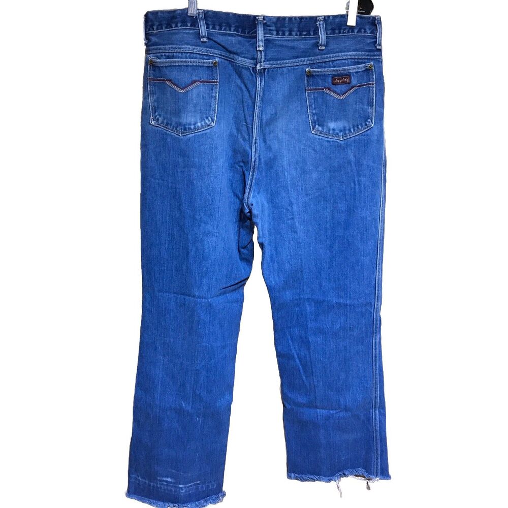 VTG Sedgefield Jeans 39x32 Light Wash Denim Made in USA Frayed Cuffs 1980s